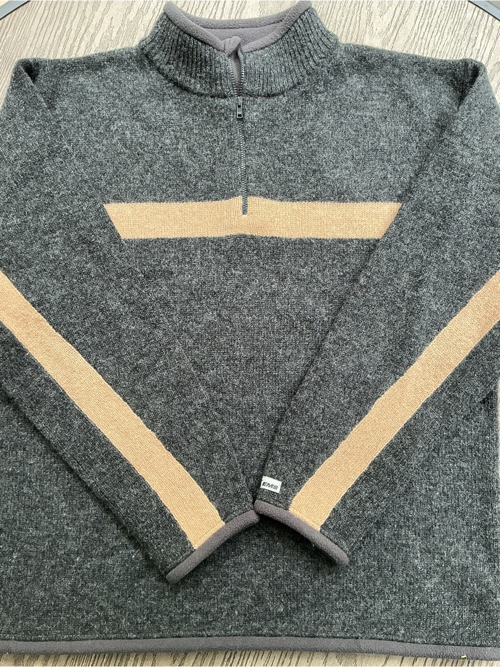 Vintage Eastern Mountain Sports 100% Men's Wool Sweater Size M